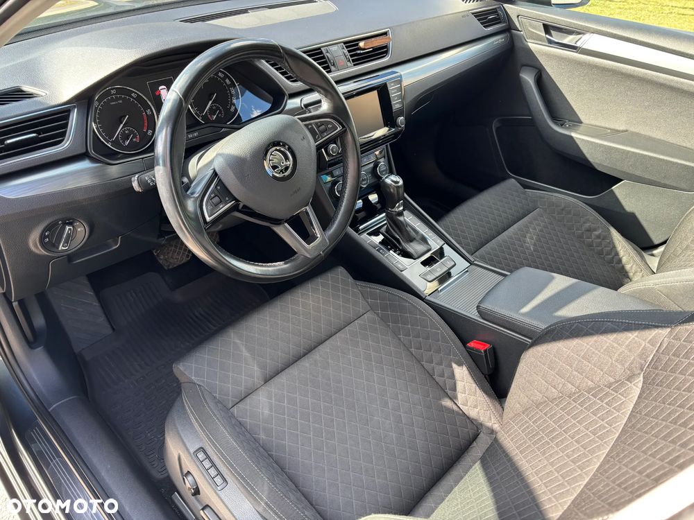 Skoda Superb 2.0 TDI DSG Style - 17