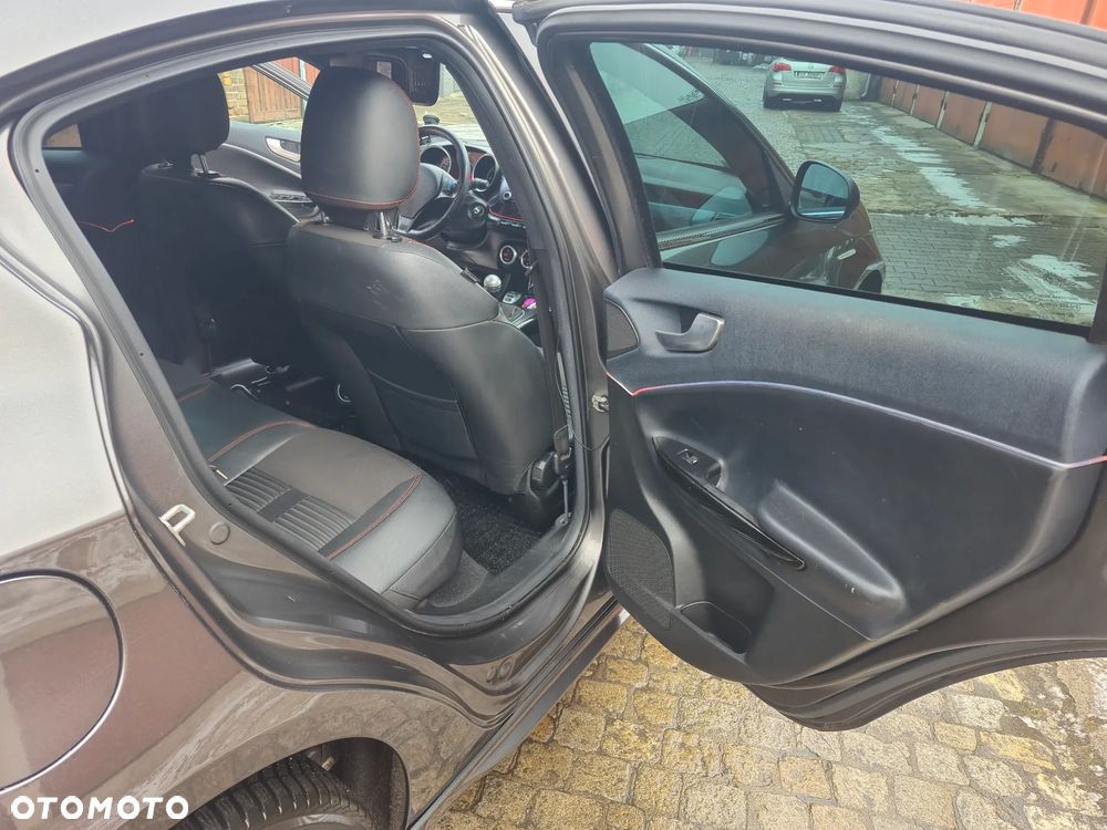 Alfa Romeo Giulietta 2.0 JTDM Distinctive - 13