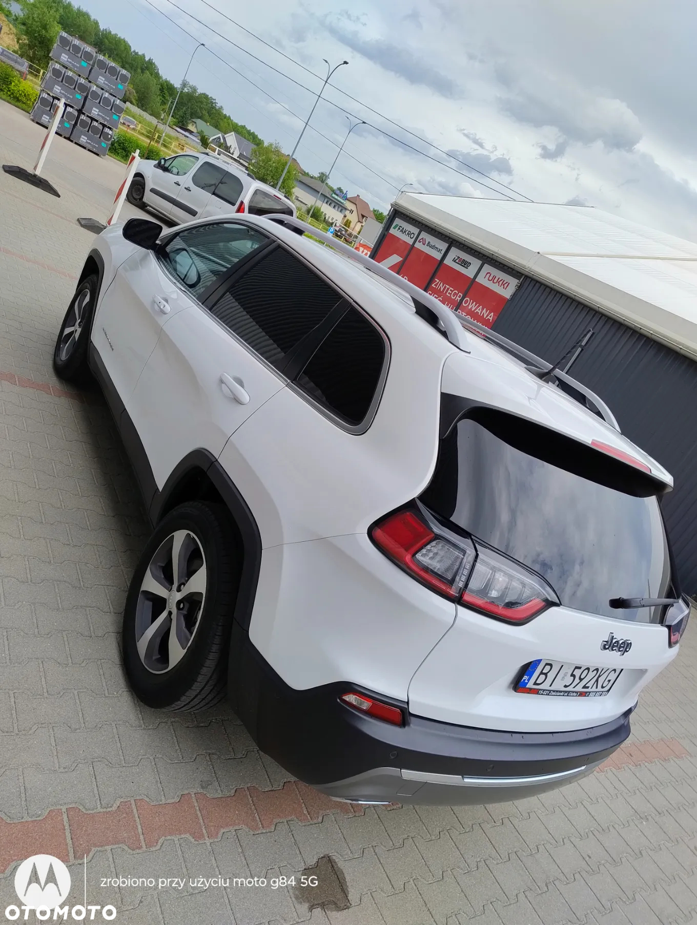 Jeep Cherokee - 20
