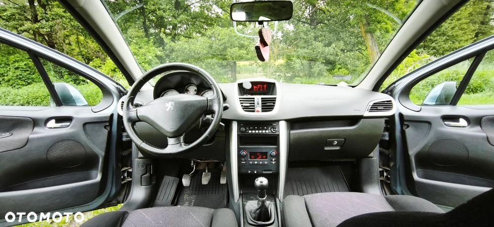 Peugeot 207 90 HDi FAP (Blue Lion) Filou - 12