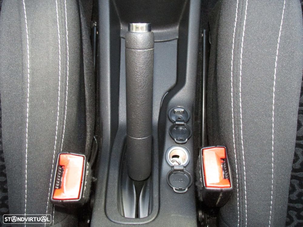 Citroën C3 1.4 HDi Exclusive Airdream - 33