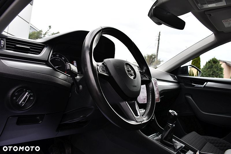 Skoda Superb 1.4 TSI ACT Style - 11