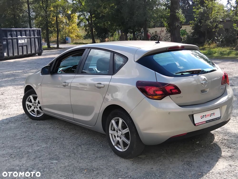 Opel Astra 1.4 Edition - 4