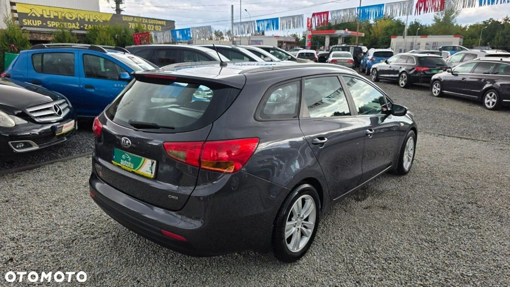 Kia Ceed - 26