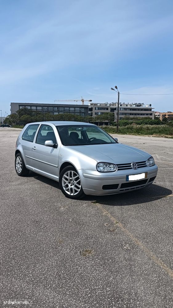 VW Golf 1.9 TDi Highline - 1
