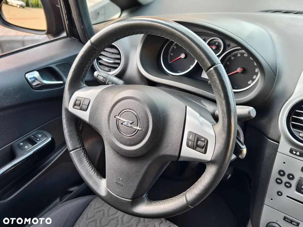 Opel Corsa 1.4 16V Active - 13