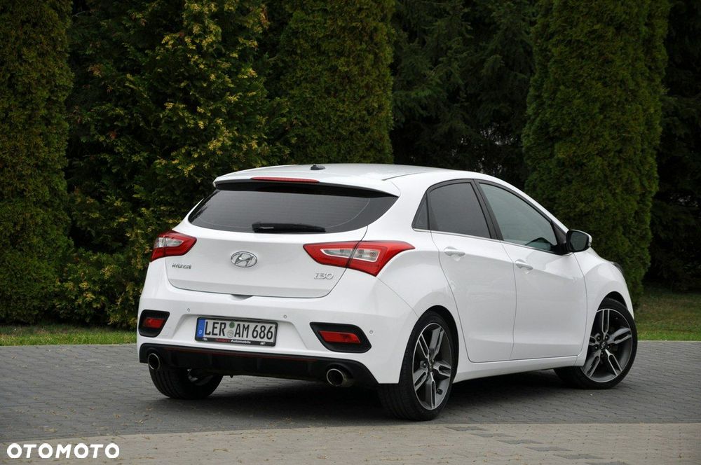 Hyundai i30 1.6 GDI Turbo Luxury - 6
