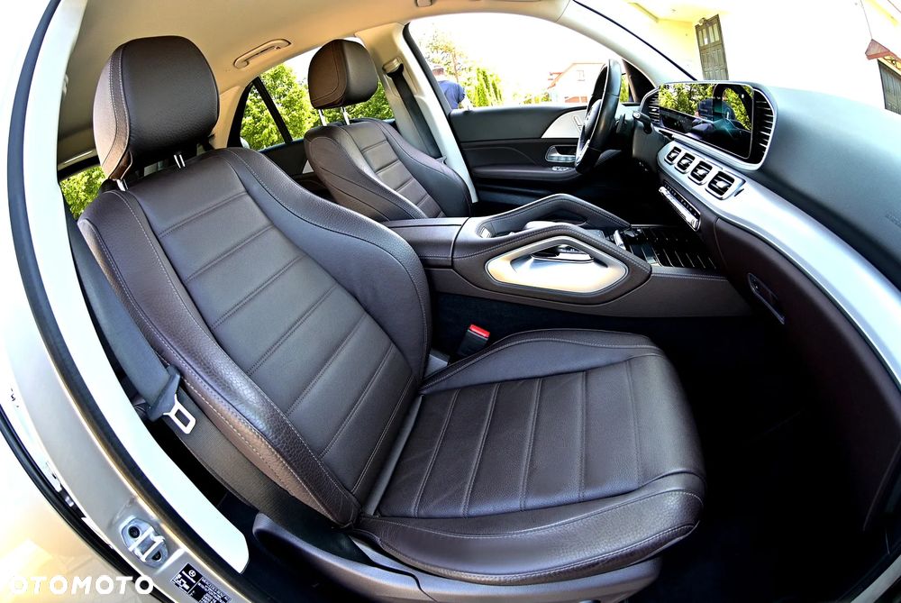 Mercedes-Benz GLE 300 d 4Matic 9G-TRONIC AMG Line - 23