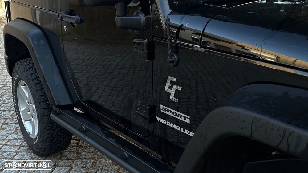 Jeep Wrangler 2.8 CRD ATX Sport - 7