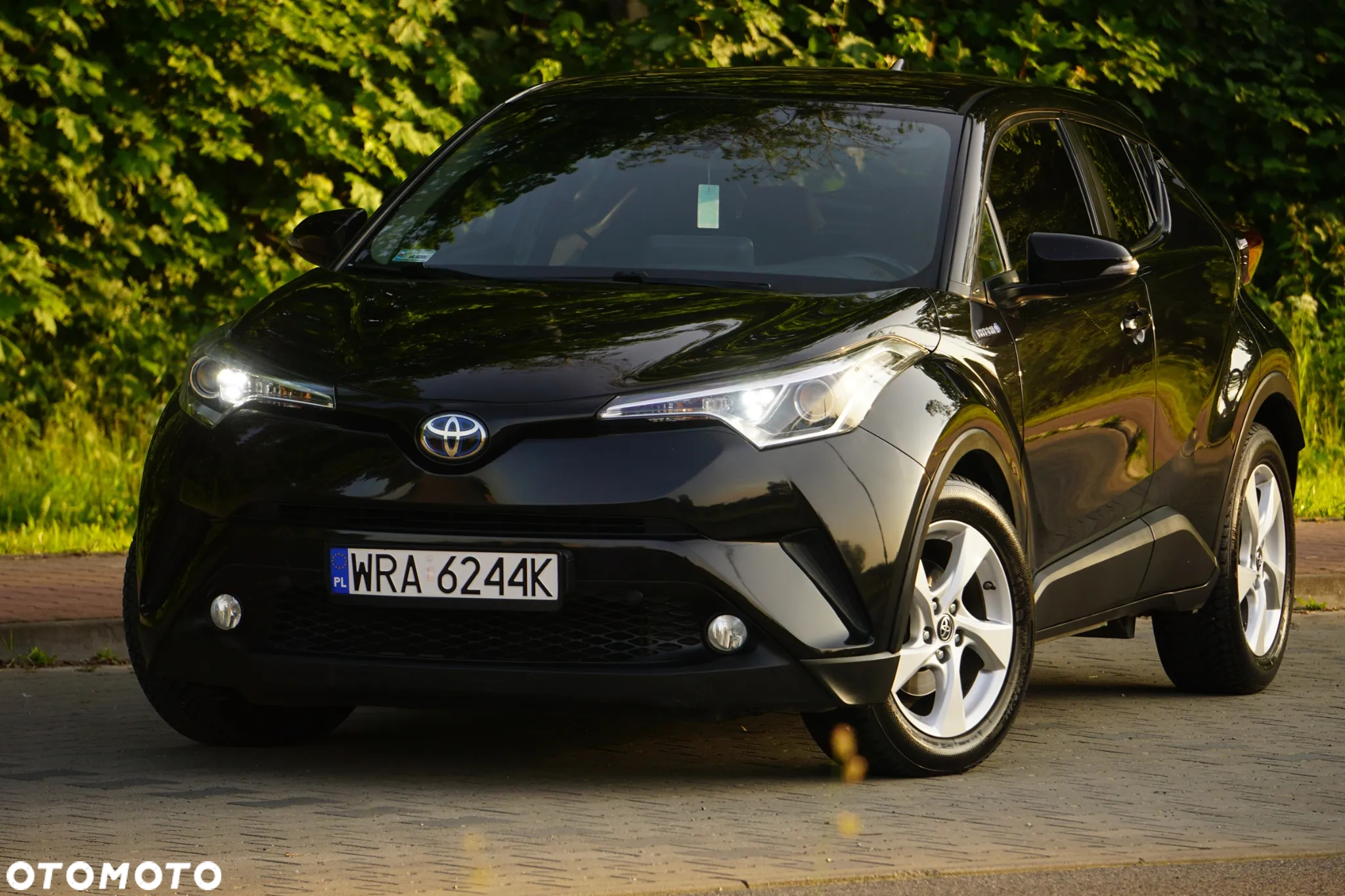 Toyota C-HR 1.8 Hybrid Executive - 3