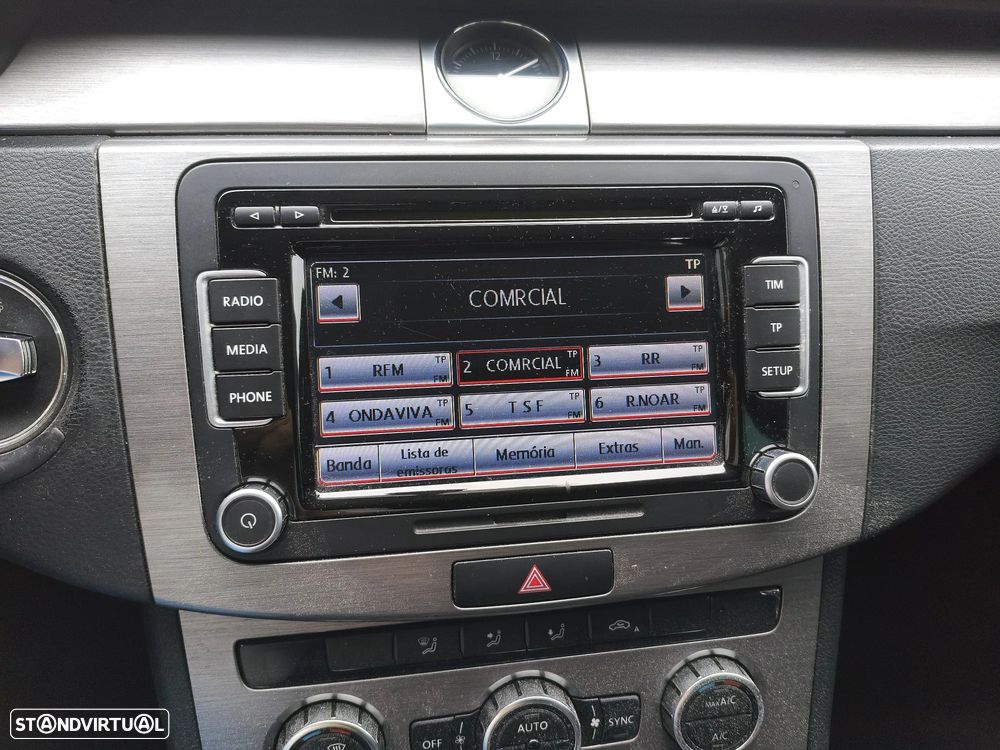VW Passat Variant 1.6 TDI BlueMotion - 17