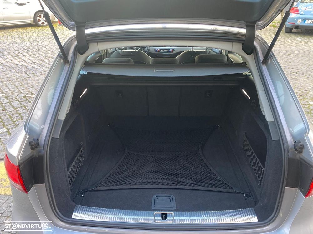 Audi A4 Avant 2.0 TDI Business Line Sport - 30