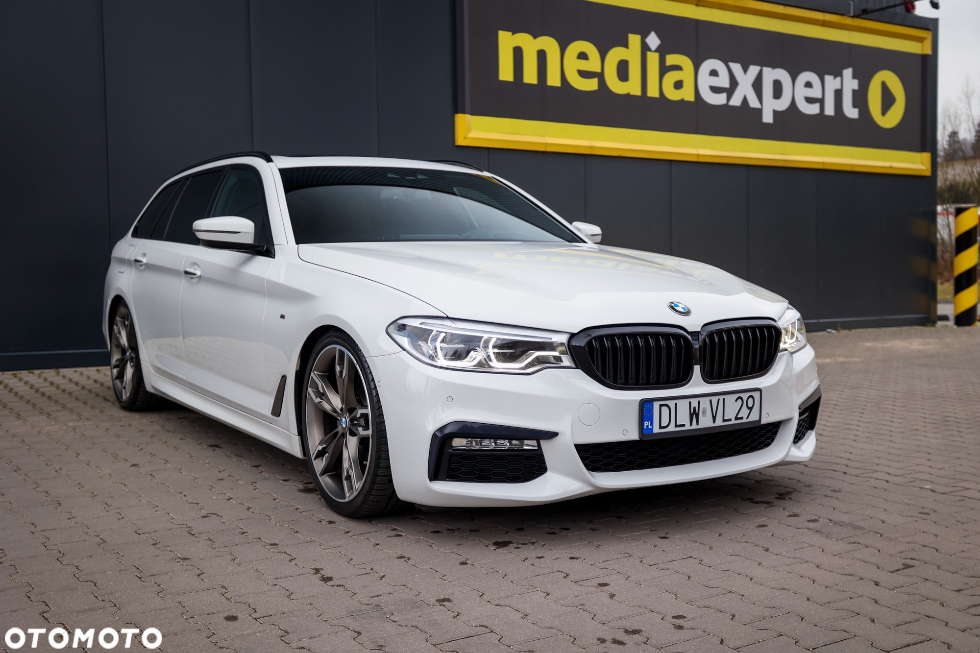BMW Seria 5 520d Touring M Sport Edition - 8