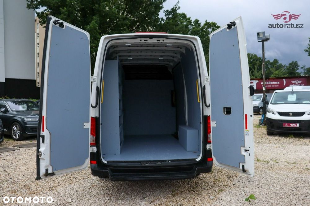 Volkswagen Crafter - 8
