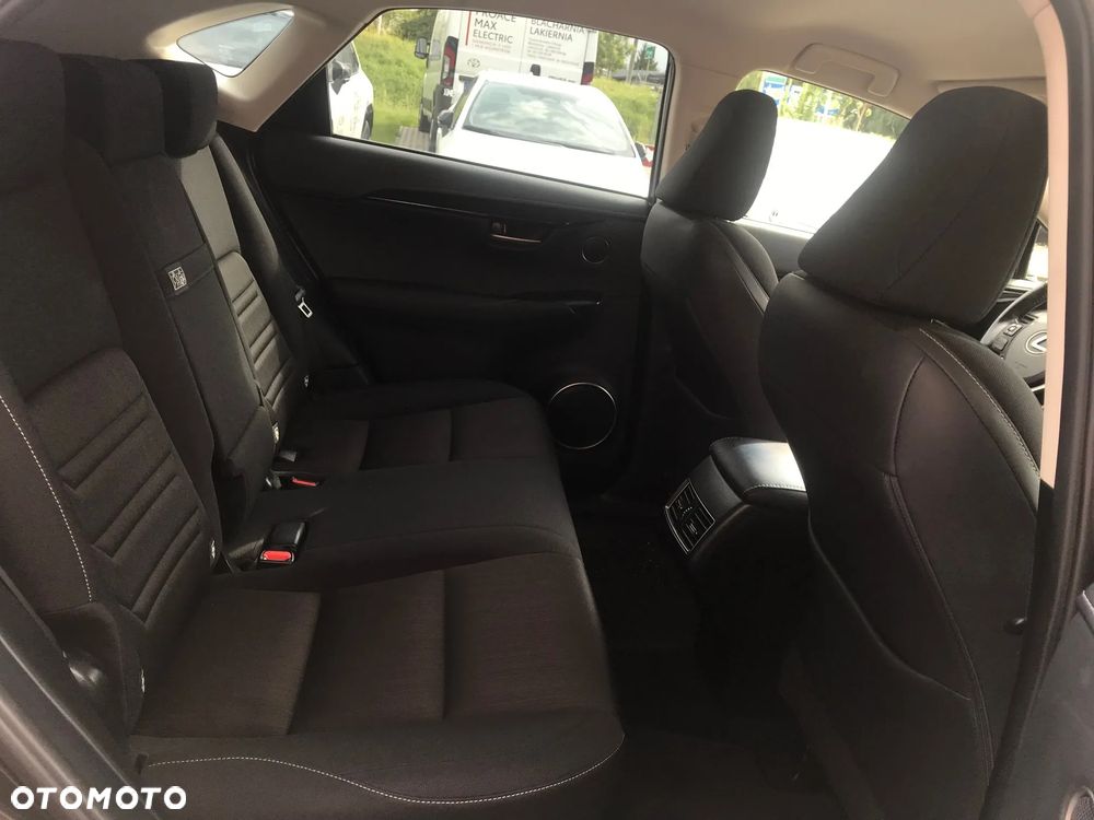 Lexus NX 300h Elite AWD - 22