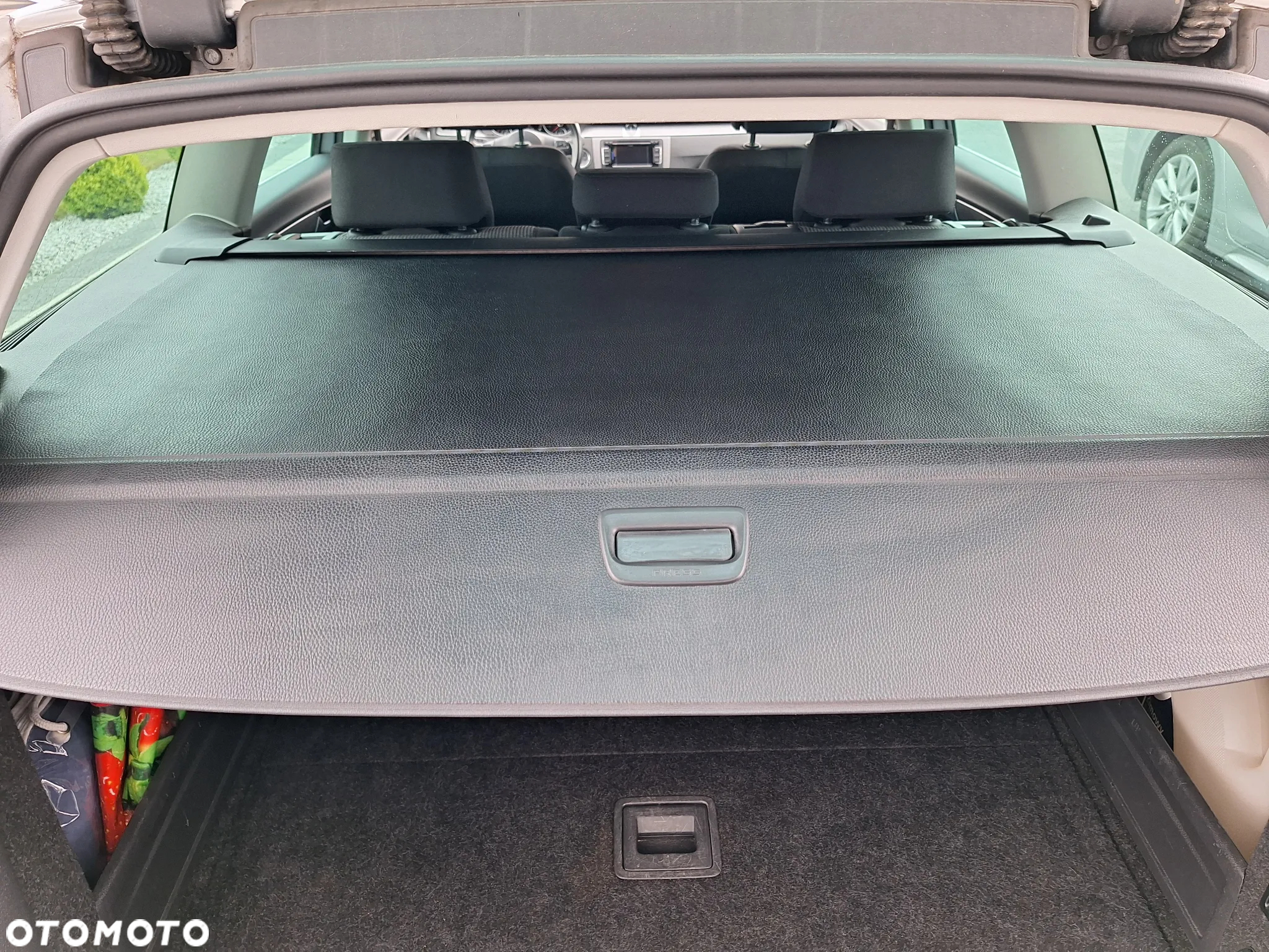 Volkswagen Passat - 14