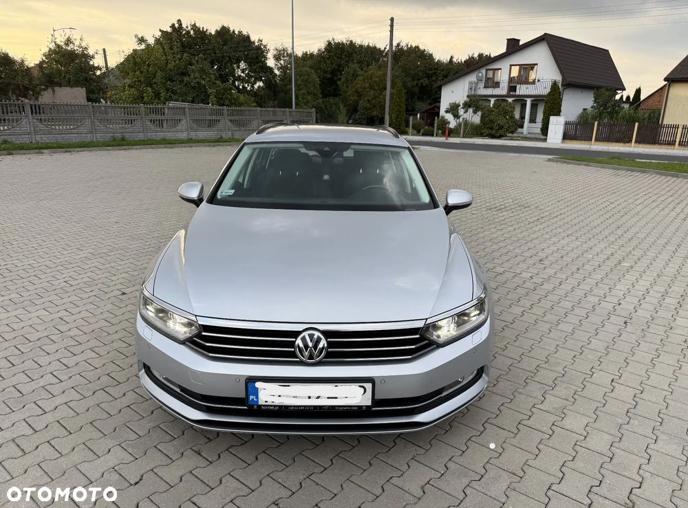 Volkswagen Passat - 2