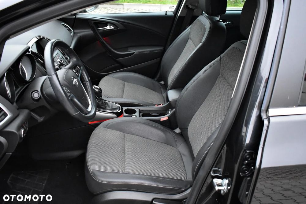 Opel Astra 1.4 Turbo Innovation - 18