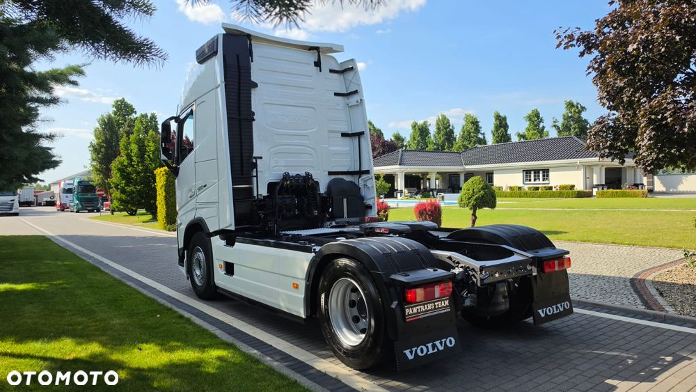 Volvo ///FH///500///2022///GLOBETROTTER/// XXL///FULL LED///VIRTUAL COCPIT/// TABLET///KLIMATYZACJA POSTOJOWA/// ZABUDOWY MIĘDZYOSIOWE///WAGA/// KAMERA///STAN BARDZO DOBRY - 8