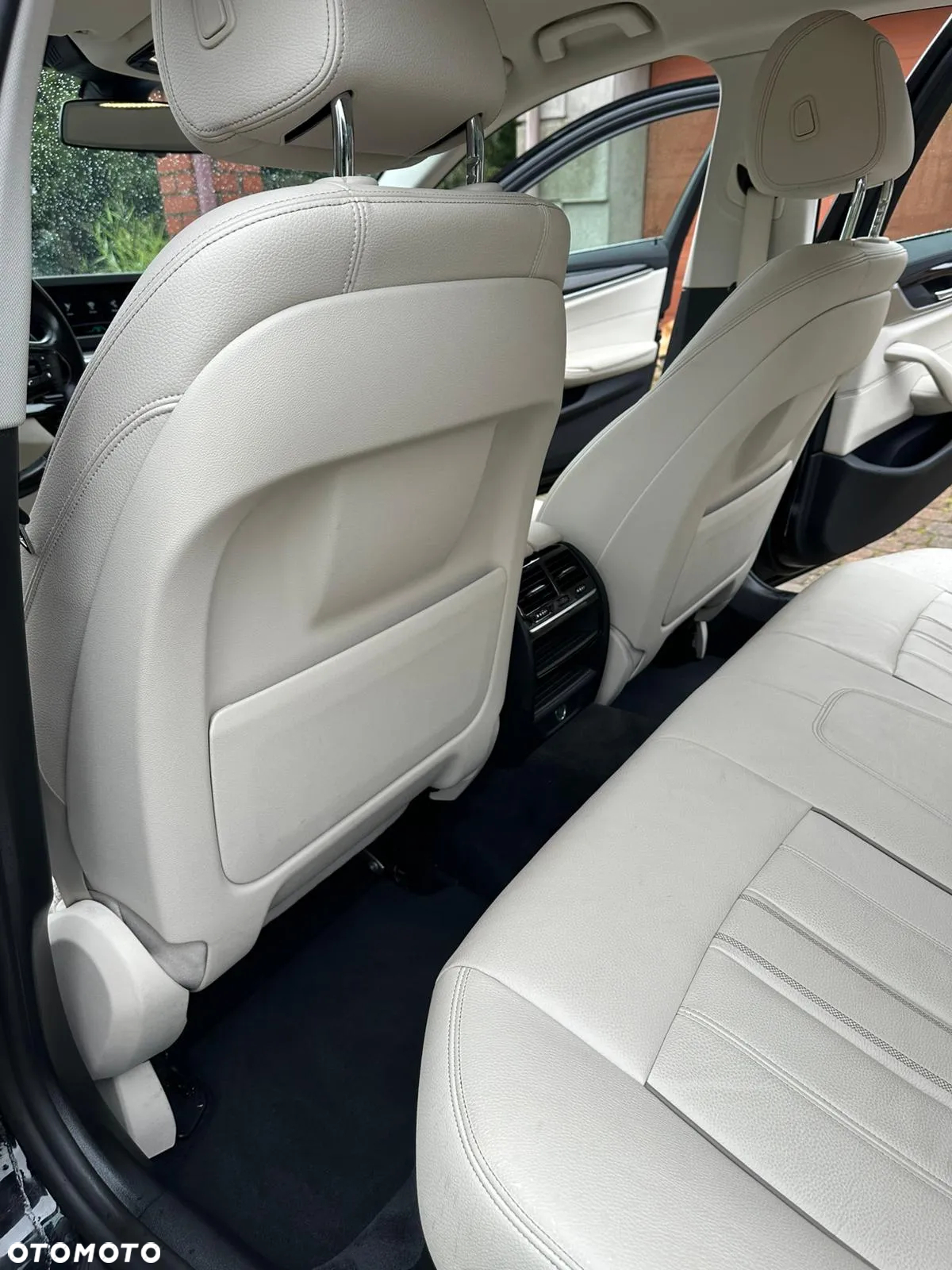 BMW Seria 5 520d xDrive Luxury Line - 11