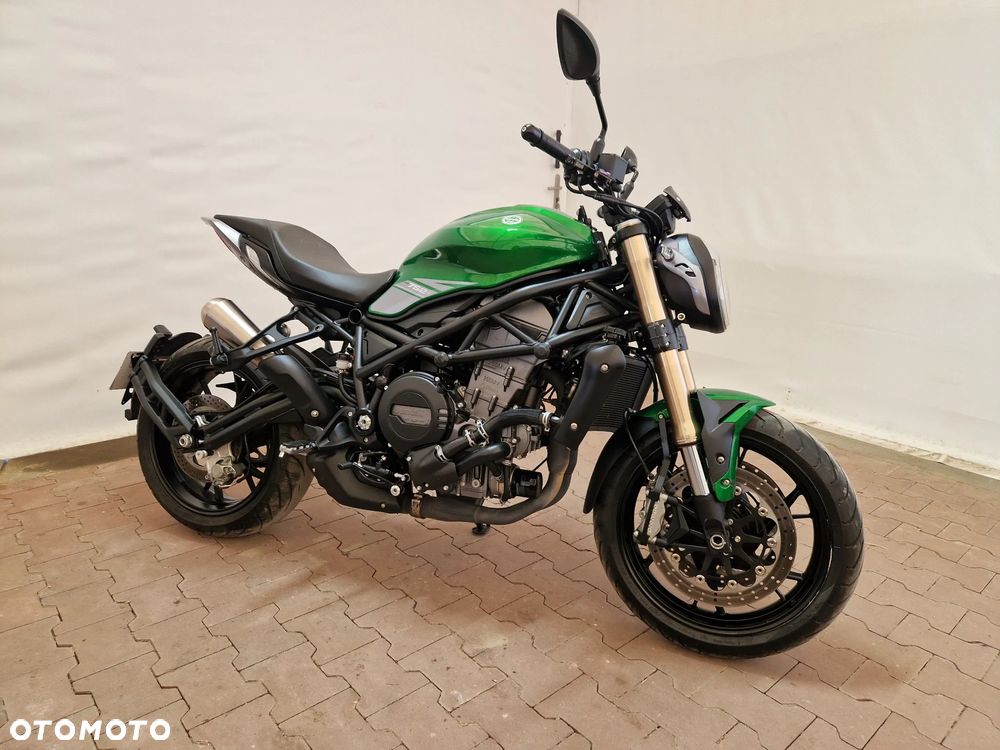 Benelli 752 S - 4