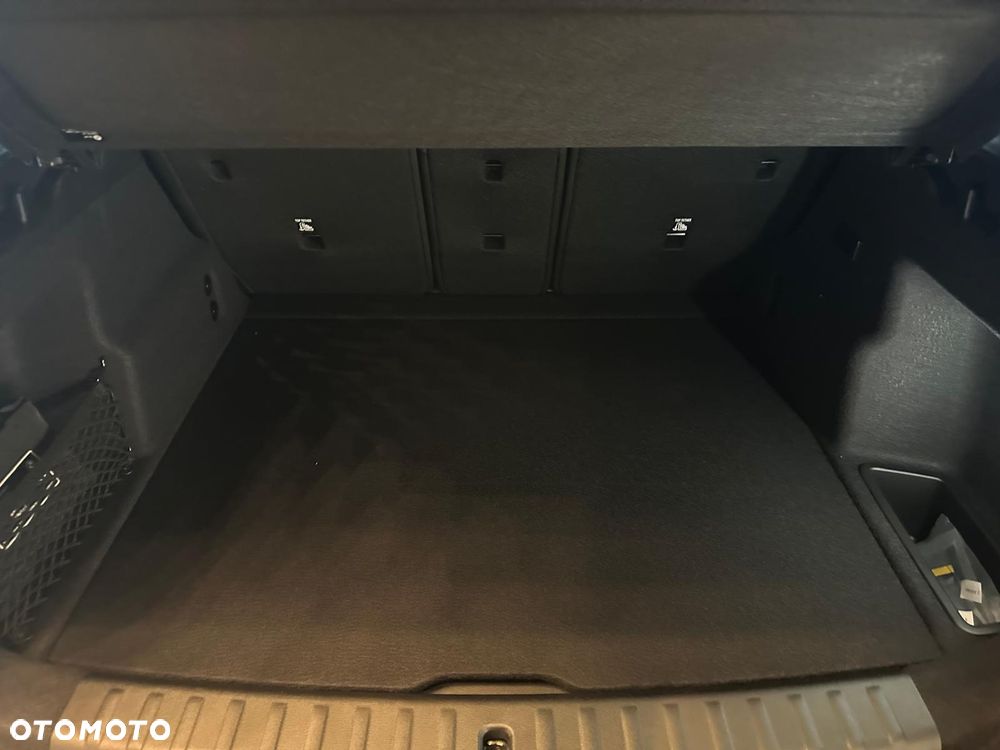 BMW iX1 eDrive20 66.5kWh M Sport Edition - 25