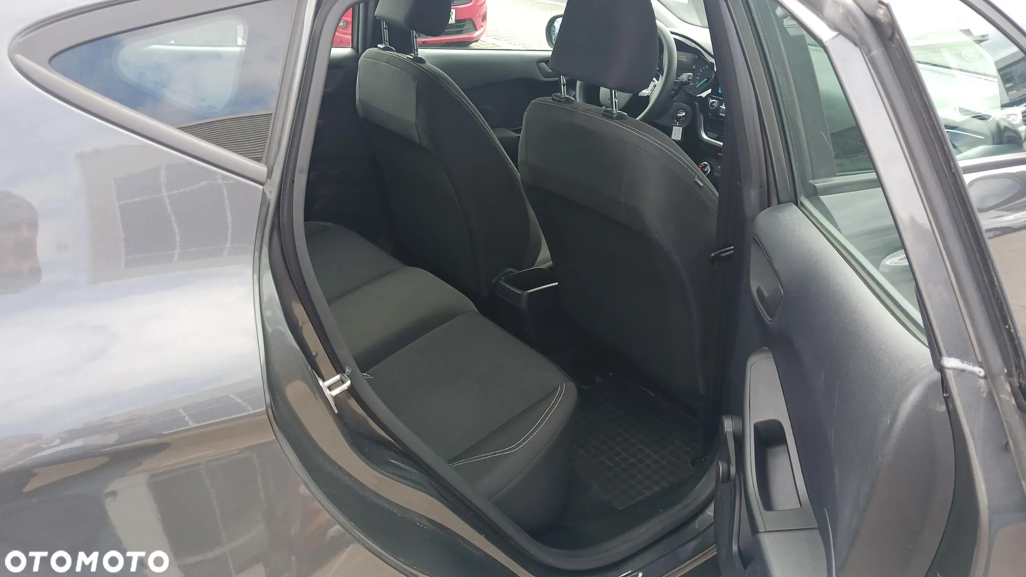 Ford Fiesta 1.1 Trend ASS - 17
