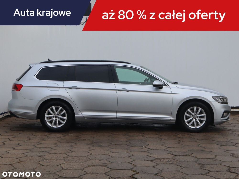 Volkswagen Passat Variant - 8