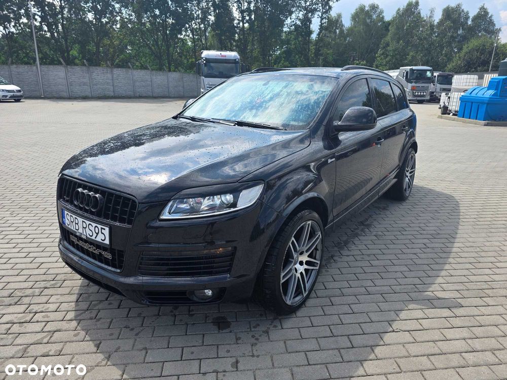 Audi Q7 - 1
