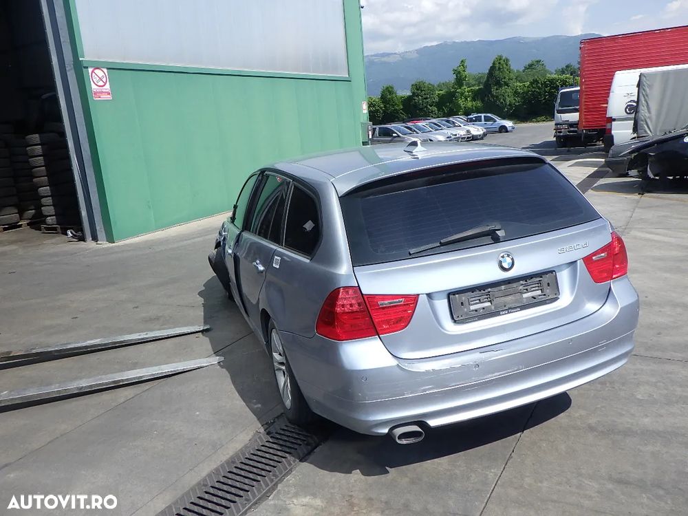 Dezmembrez BMW Seria 3 ,E91 ,an 2010 , cod motor N47D20A - 4