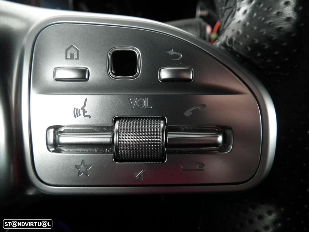 Mercedes-Benz A 250 e 8G-DCT Edition AMG Line - 23