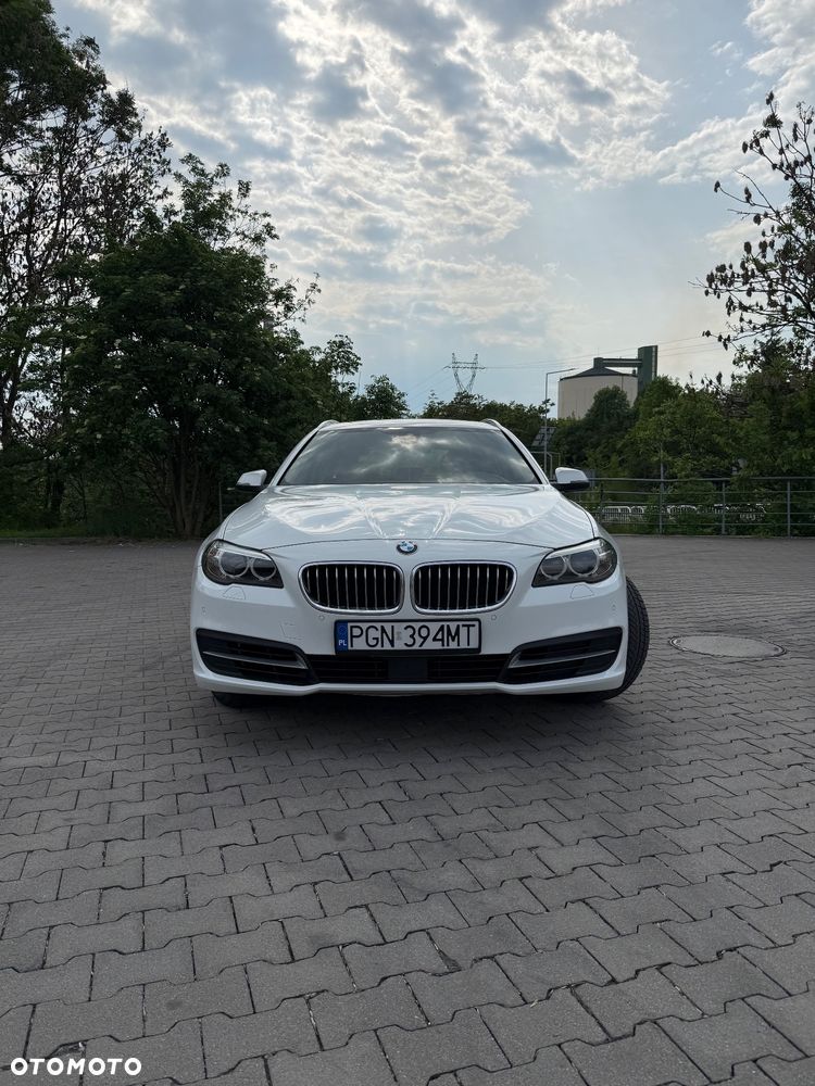 BMW Seria 5 520d xDrive - 2