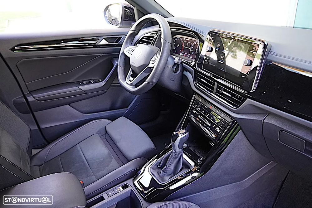 VW T-Roc 2.0 TDI R-Line DSG - 25