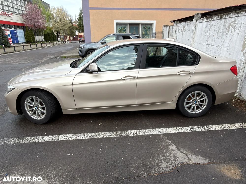 BMW Seria 3 320d - 4