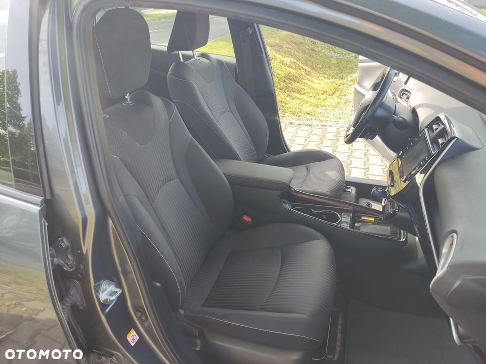 Toyota Prius - 17