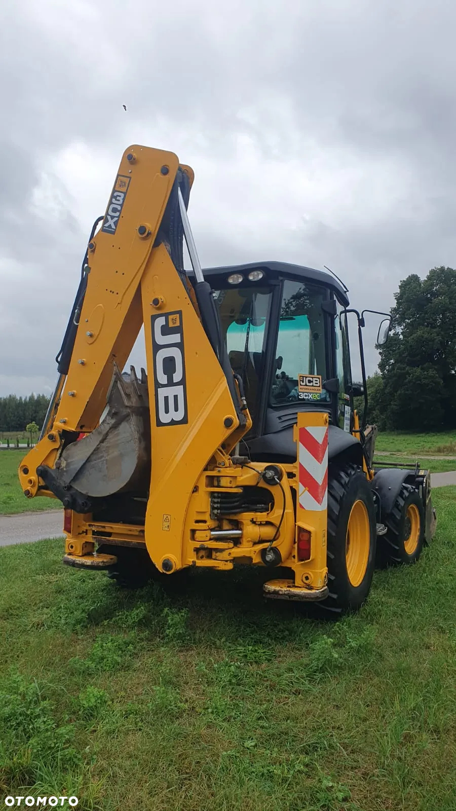 JCB 3CX - 12