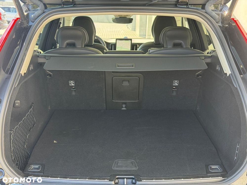 Volvo XC 60 - 41
