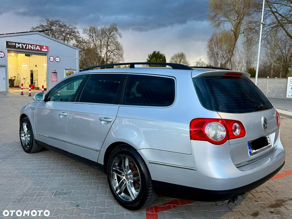 Volkswagen Passat - 4