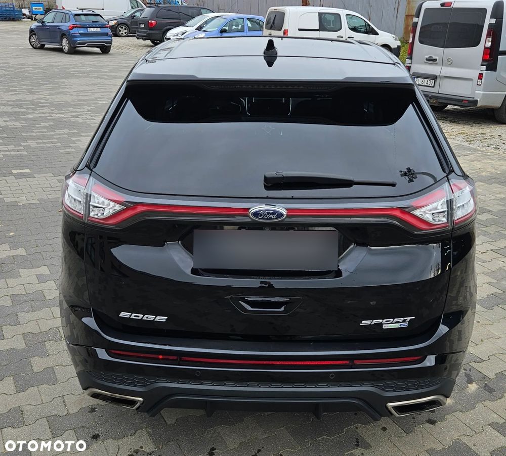 Ford Edge - 8