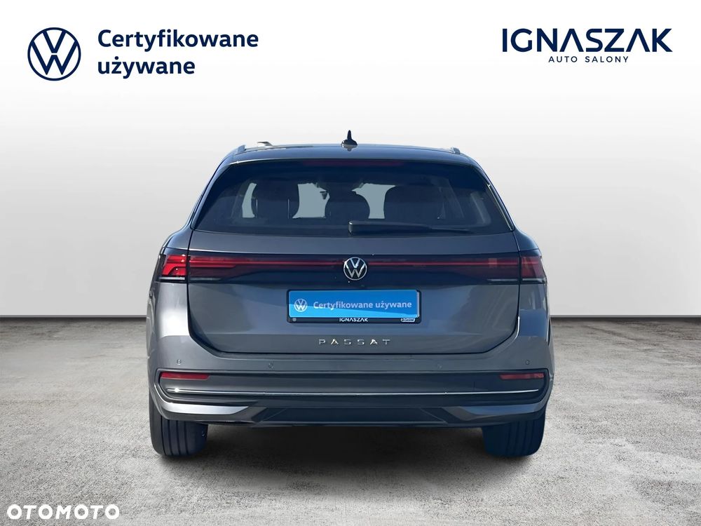 Volkswagen Passat Variant 2.0 TDI SCR Business DSG - 4