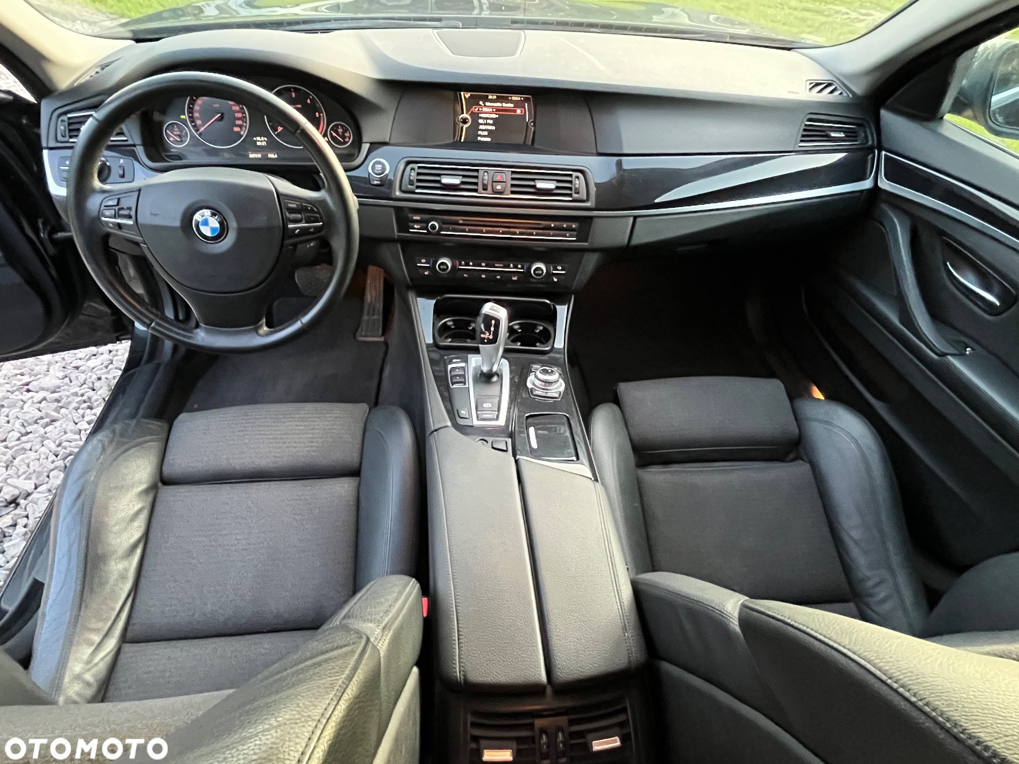 BMW Seria 5 520d Luxury Line - 12