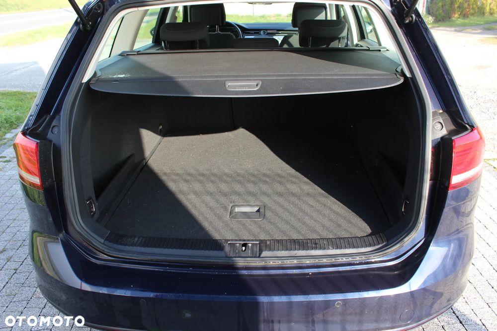 Volkswagen Passat Variant 1.6 TDI SCR DSG Comfortline - 21