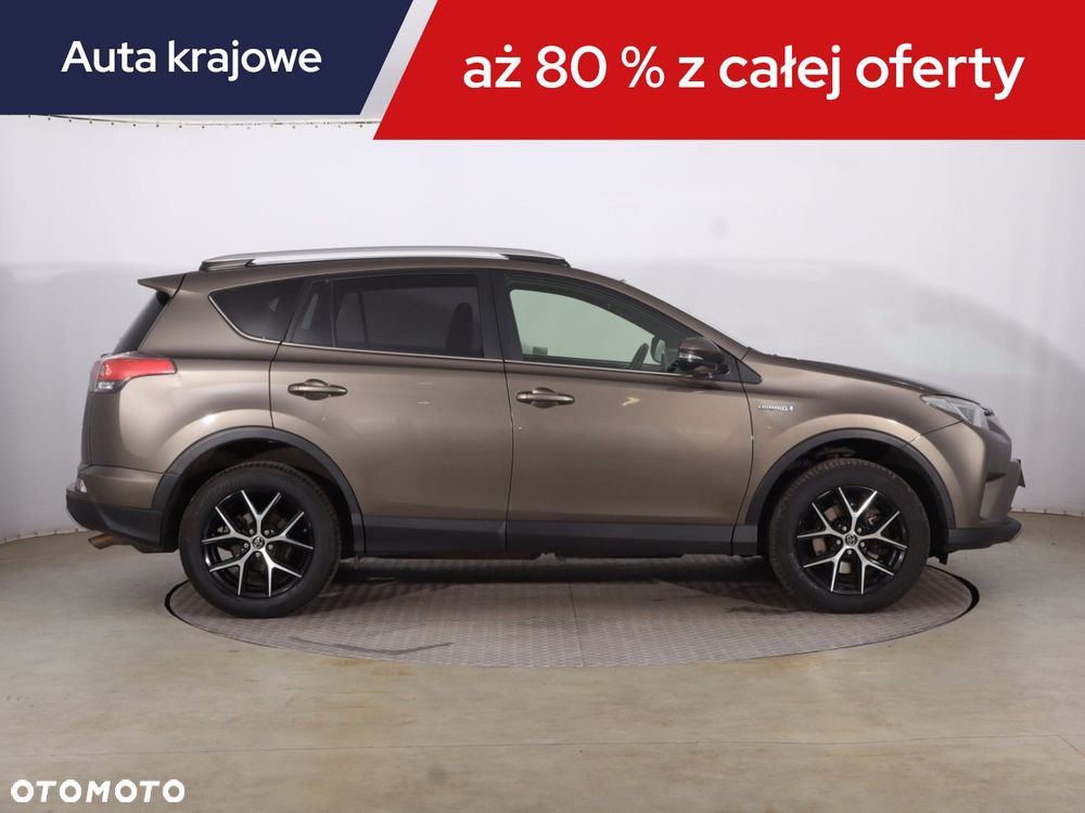 Toyota RAV4 - 8