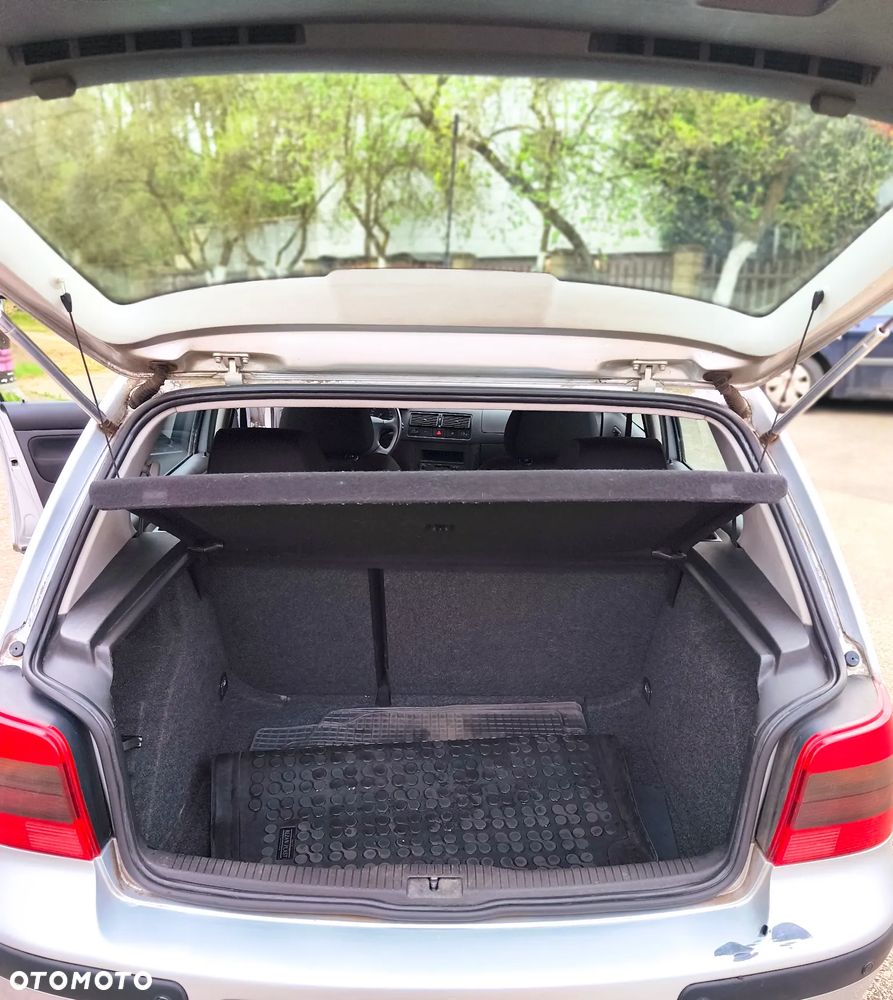 Volkswagen Golf - 13