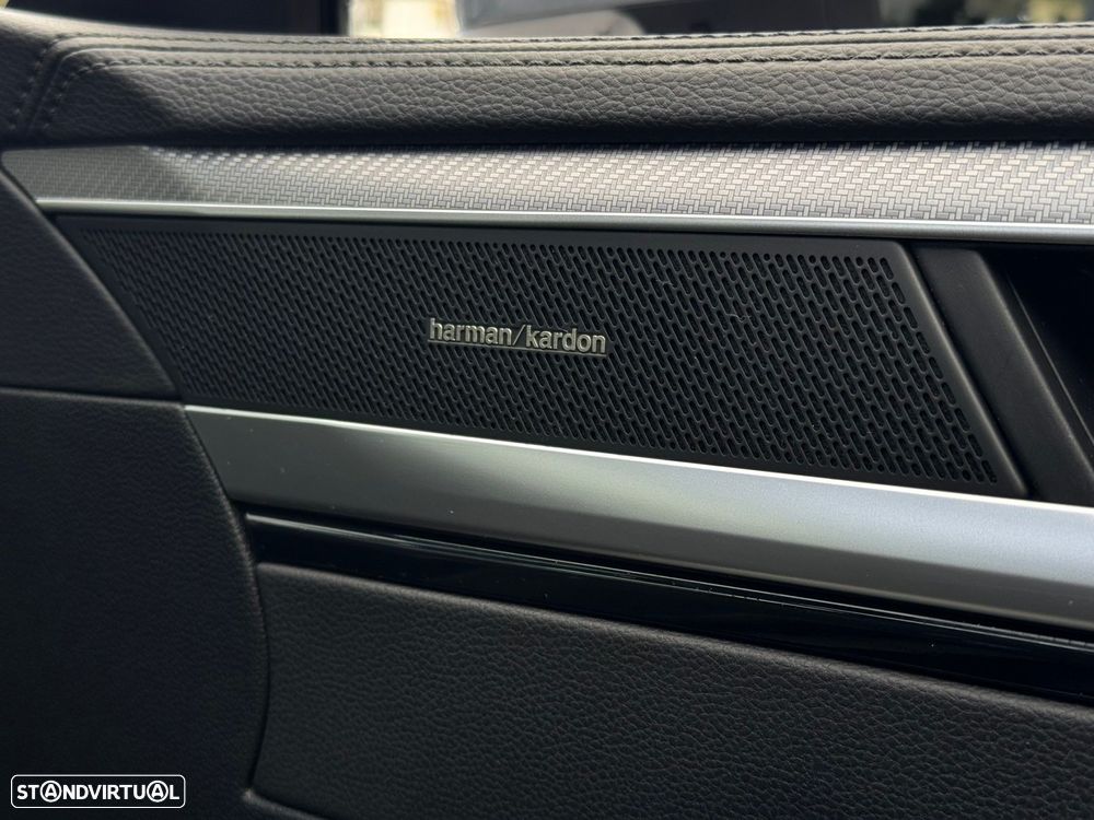 VW Arteon Shooting Brake 2.0 TDI R-Line DSG - 24