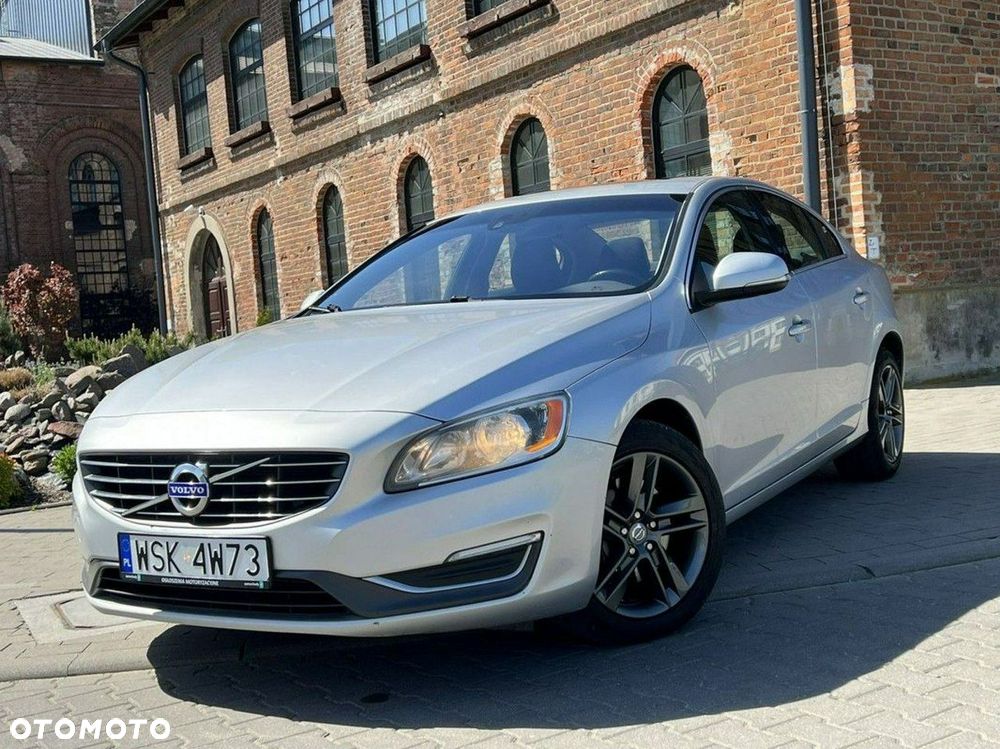 Volvo S60 - 2
