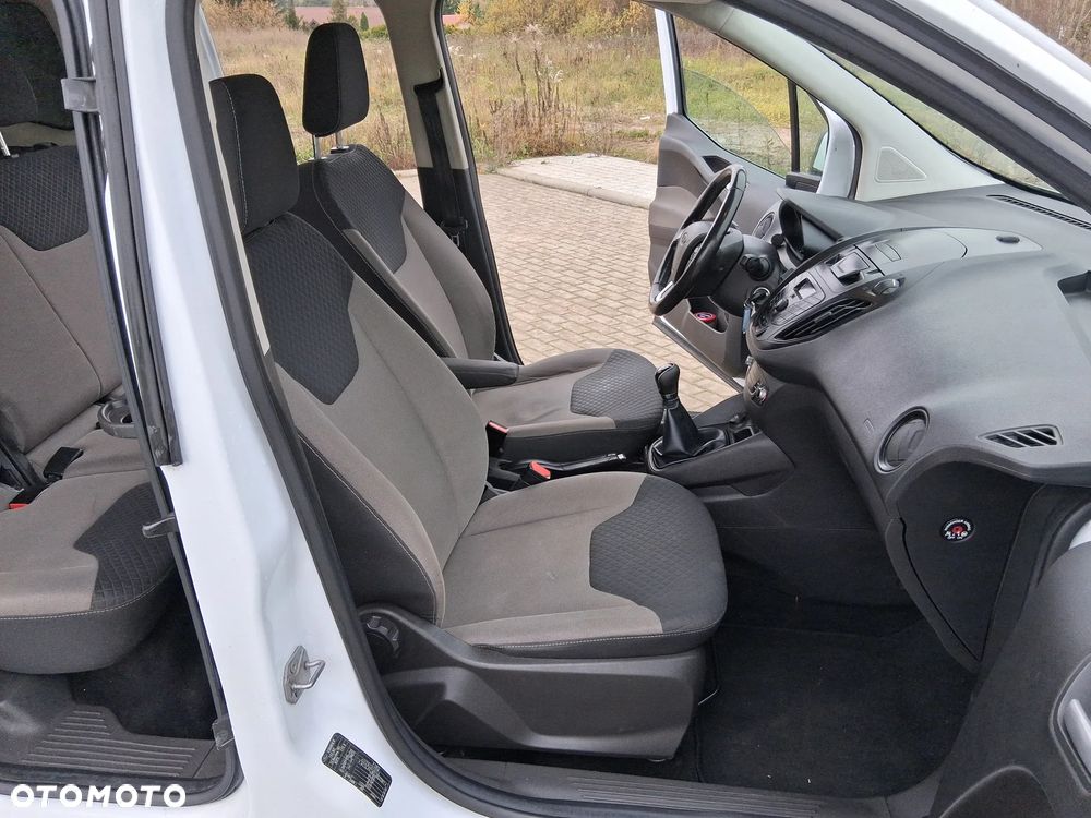 Ford Tourneo Courier 1.5 TDCi Trend - 16