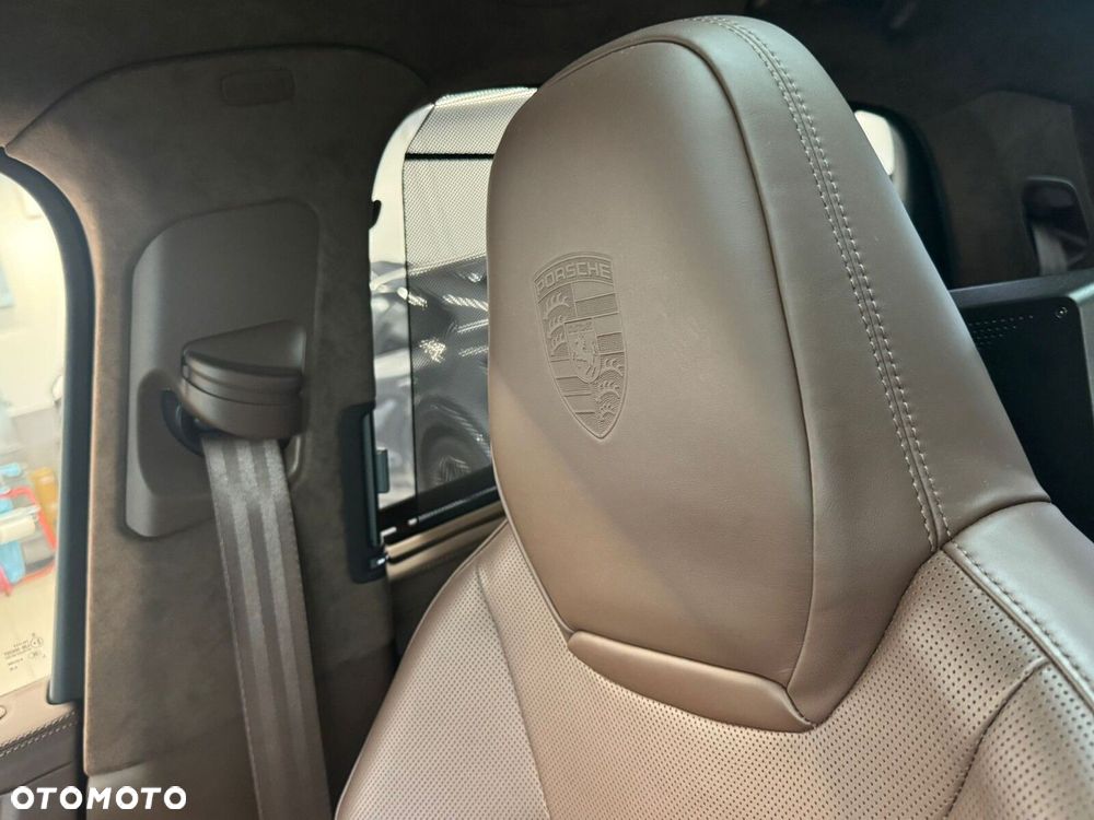 Porsche Cayenne - 33