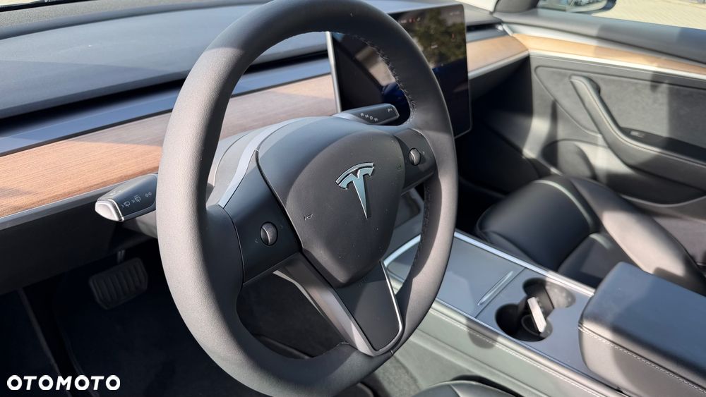 Tesla Model 3 Long Range RWD Premium - 20