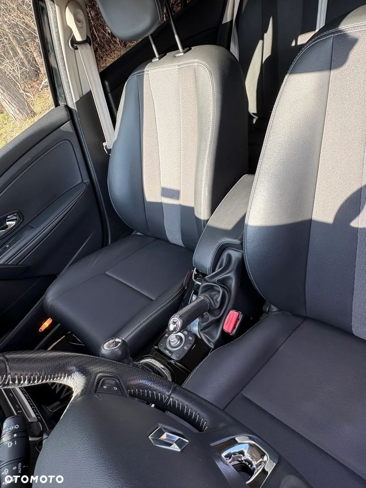 Renault Megane ENERGY TCe 130 Start & Stop Bose Edition - 7